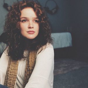 Meet your Posher, Chloe